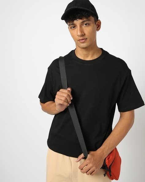 Yousta - Men Relaxed Fit Crew-Neck T-Shirt