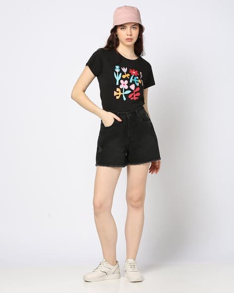 Yousta - Women Mid-Rise Distressed Denim Shorts