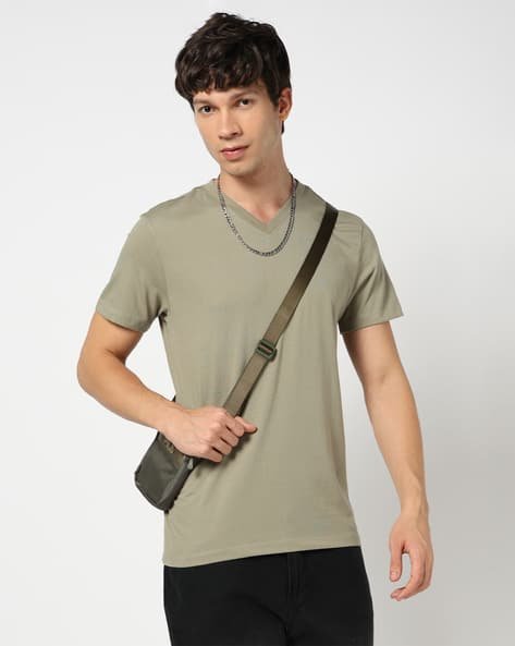Yousta - Men Regular Fit V-Neck T-Shirt