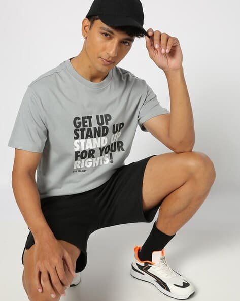 Yousta - Men Typographic Print Relaxed Fit Crew-Neck T-Shirt