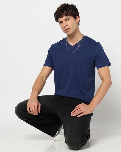Yousta - Men Regular Fit V-Neck T-Shirt
