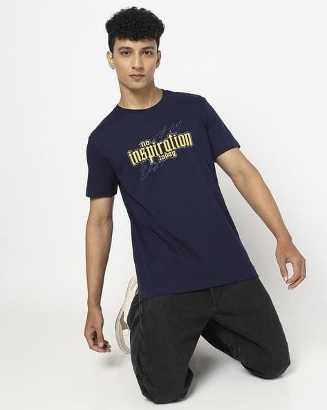 Yousta - Men Typographic Print Regular Fit Crew-Neck T-Shirt