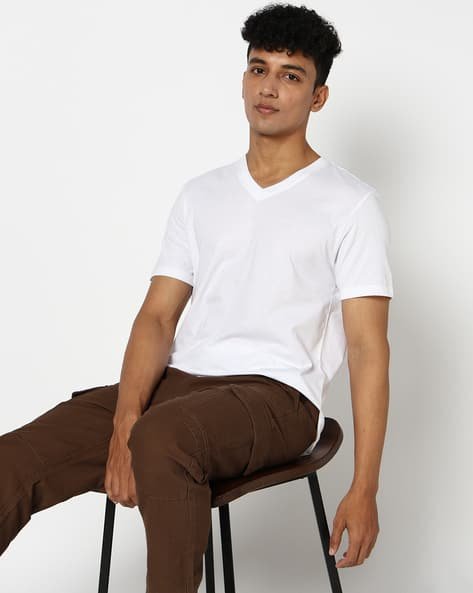 Yousta - Men Regular Fit V-Neck T-Shirt